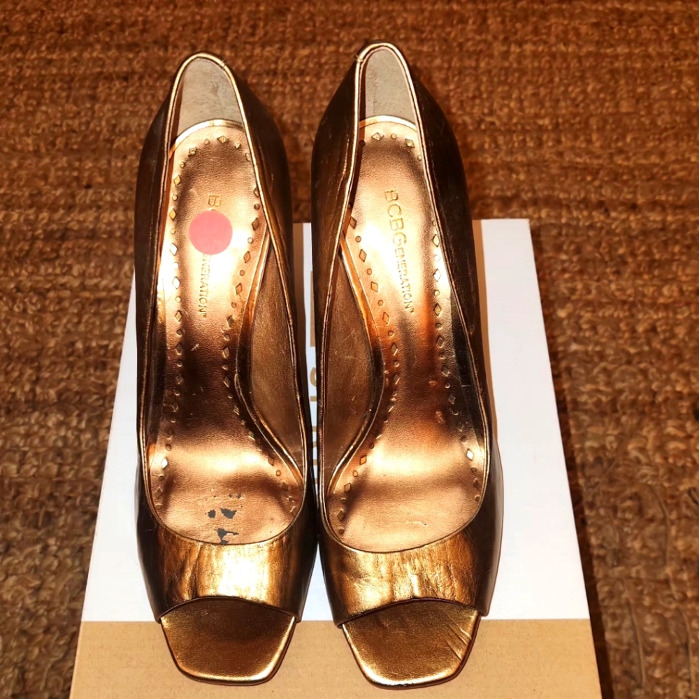 BCBGeneration Women's Bronze heels